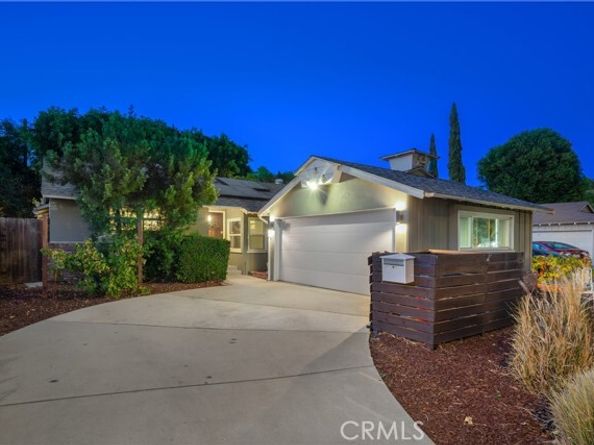 15017 Archwood Street, Van Nuys (los Angeles) CA 91405