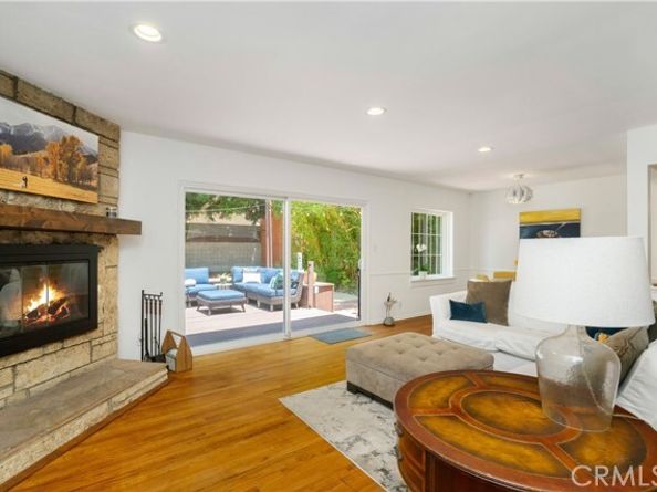15017 Archwood Street, Van Nuys (los Angeles) CA 91405
