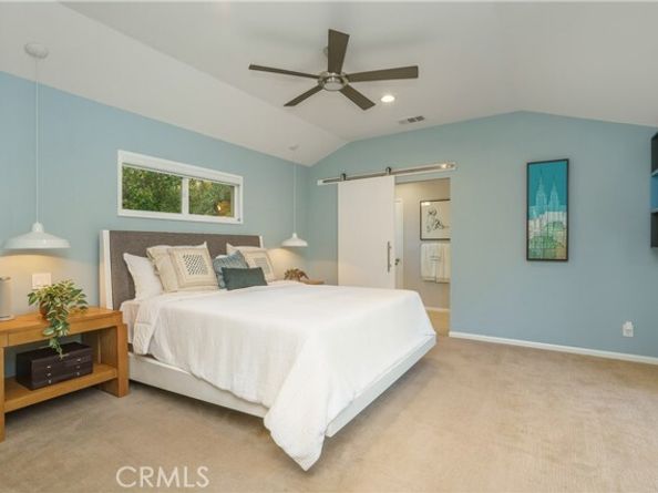 15017 Archwood Street, Van Nuys (los Angeles) CA 91405
