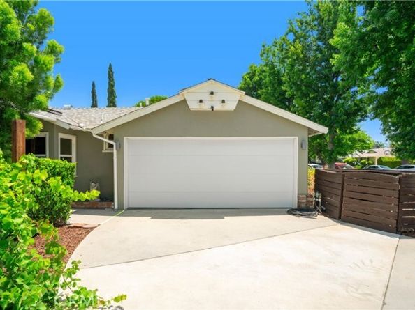 15017 Archwood Street, Van Nuys (los Angeles) CA 91405
