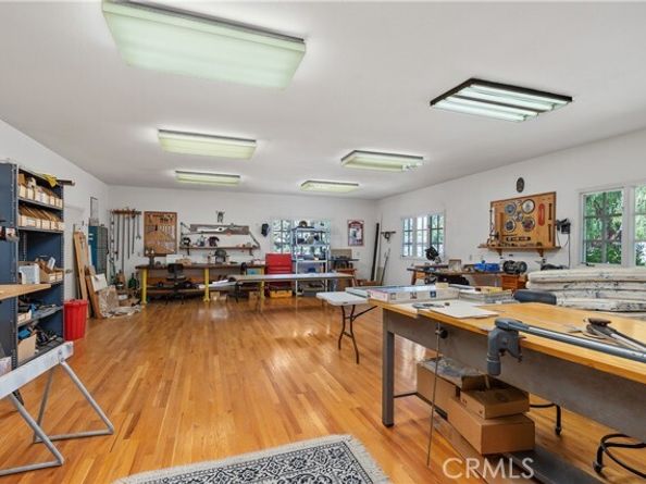 4751 Westchester Drive, Woodland Hills (los Angeles) CA 91364