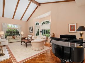 4751 Westchester Drive, Woodland Hills (los Angeles) CA 91364