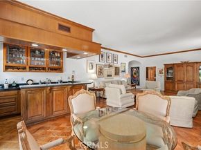 4751 Westchester Drive, Woodland Hills (los Angeles) CA 91364