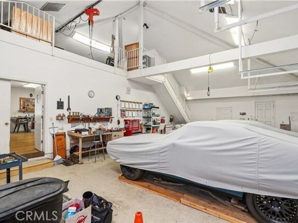 4751 Westchester Drive, Woodland Hills (los Angeles) CA 91364