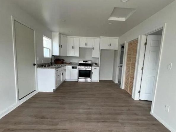 18134 Chase Street, Northridge (los Angeles) CA 91325