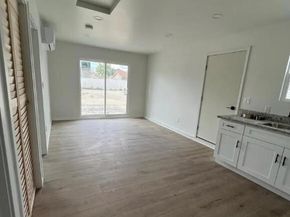 18134 Chase Street, Northridge (los Angeles) CA 91325