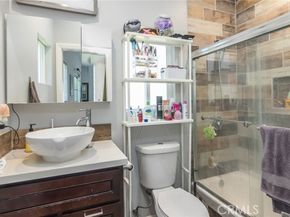 14835 Kittridge Street, Van Nuys (los Angeles) CA 91405