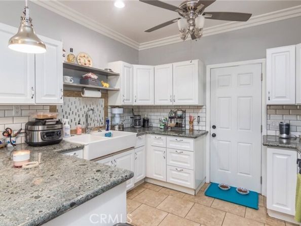 14835 Kittridge Street, Van Nuys (los Angeles) CA 91405