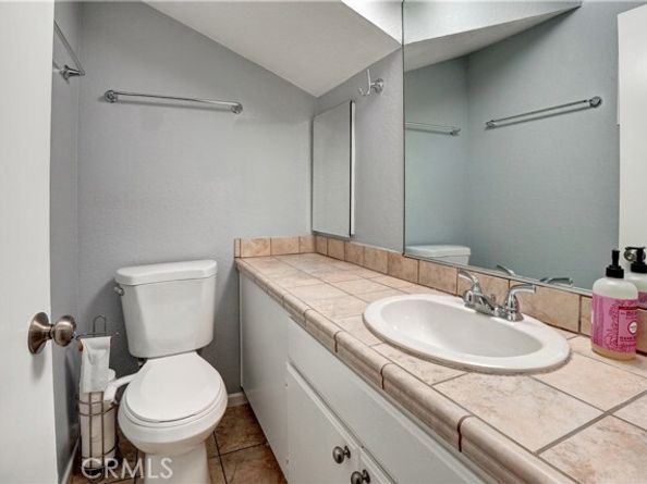 20155 Keswick Street 209, Winnetka (los Angeles) CA 91306