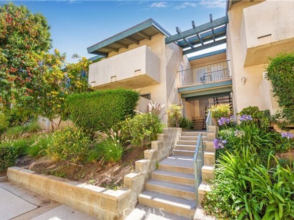 10636 Woodley Avenue 34, Granada Hills (los Angeles) CA 91344