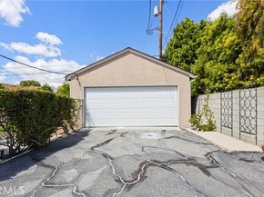 6347 Bovey Avenue, Tarzana (los Angeles) CA 91335