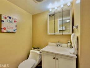 6118 Bellingham Avenue, North Hollywood (los Angeles) CA 91606