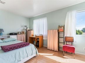 9332 Van Nuys 69, Panorama City (los Angeles) CA 91402