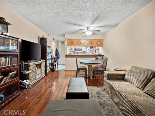 12601 Van Nuys Boulevard 119, Pacoima (los Angeles) CA 91331