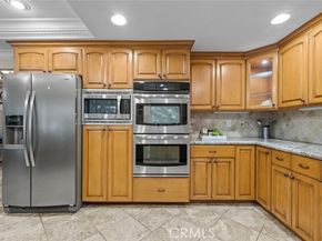 11101 Eton Avenue, Chatsworth (los Angeles) CA 91311