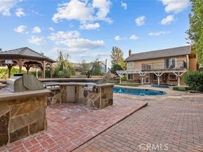 11101 Eton Avenue, Chatsworth (los Angeles) CA 91311