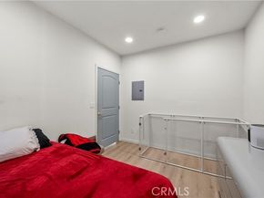 8054 Cedros Avenue, Panorama City (los Angeles) CA 91402