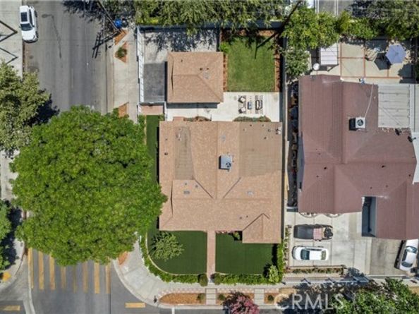8054 Cedros Avenue, Panorama City (los Angeles) CA 91402