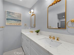 8054 Cedros Avenue, Panorama City (los Angeles) CA 91402