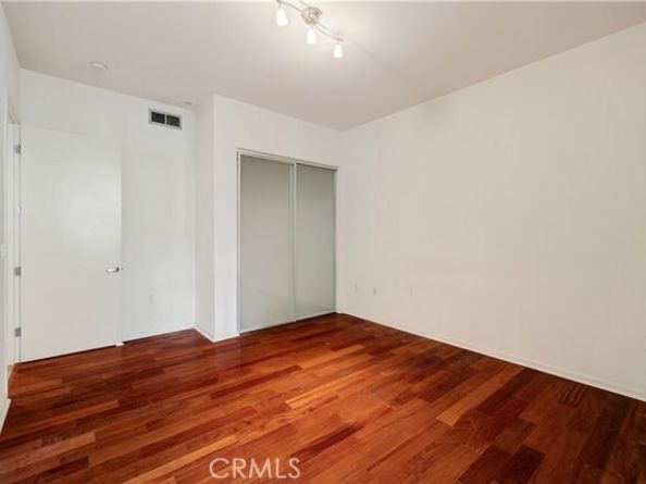 133 The Promenade 426, Long Beach CA 90802