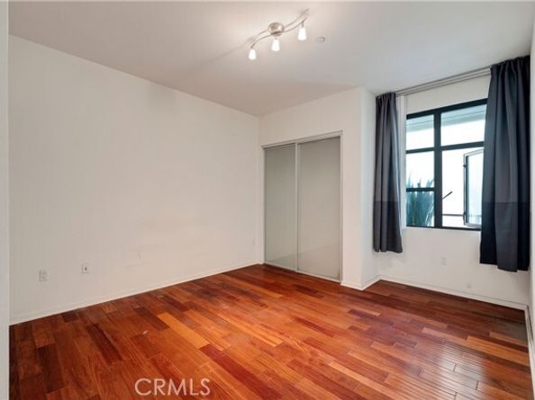 133 The Promenade 426, Long Beach CA 90802