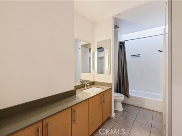 133 The Promenade 426, Long Beach CA 90802