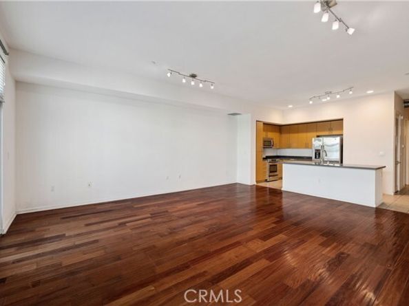 133 The Promenade 426, Long Beach CA 90802