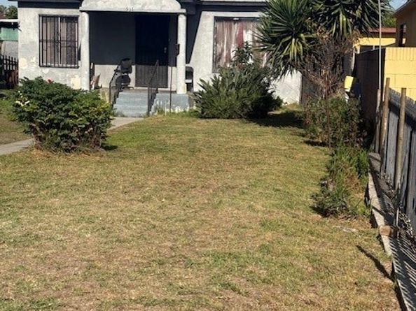 937 E 91st. Street, Los Angeles CA 90002