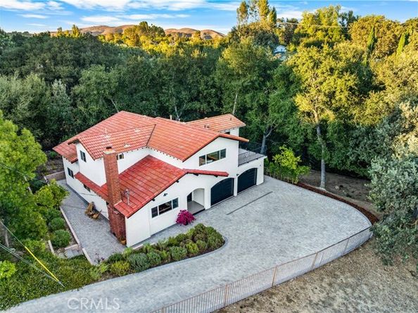 5712 Fairview Pl., Agoura Hills CA 91301