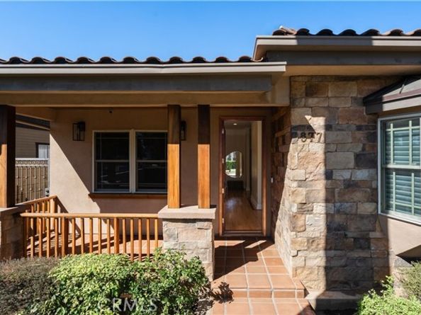 877 N Oakland, Pasadena CA 91104