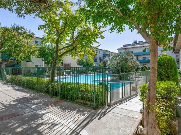 5460 White Oak Avenue C330, Encino (los Angeles) CA 91316