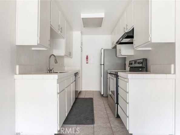 5460 White Oak Avenue C330, Encino (los Angeles) CA 91316