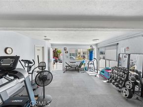 7135 Coldwater Canyon Avenue 16, North Hollywood (los Angeles) CA 91605