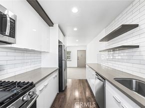 7135 Coldwater Canyon Avenue 16, North Hollywood (los Angeles) CA 91605