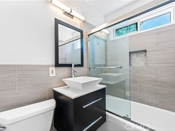 7135 Coldwater Canyon Avenue 16, North Hollywood (los Angeles) CA 91605