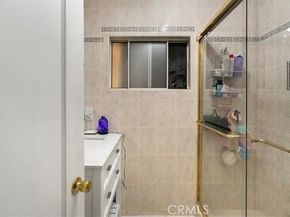 22111 Covello, Canoga Park (los Angeles) CA 91303