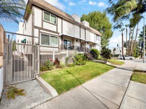 17303 Chatsworth Street 4, Granada Hills (los Angeles) CA 91344