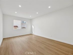 17303 Chatsworth Street 4, Granada Hills (los Angeles) CA 91344