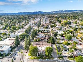 17303 Chatsworth Street 4, Granada Hills (los Angeles) CA 91344