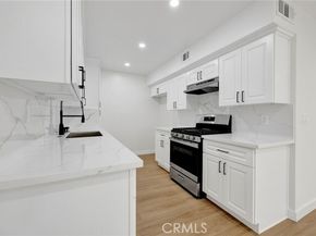 17303 Chatsworth Street 4, Granada Hills (los Angeles) CA 91344