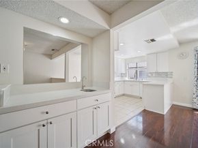 22525 Sherman Way 403, West Hills (los Angeles) CA 91307