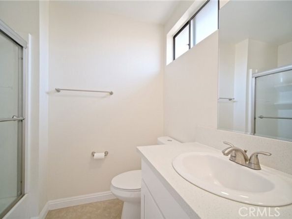 22525 Sherman Way 403, West Hills (los Angeles) CA 91307