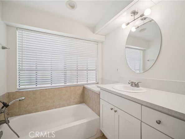 22525 Sherman Way 403, West Hills (los Angeles) CA 91307