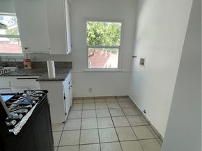 13229 Schoenborn Street, Sun Valley (los Angeles) CA 91352