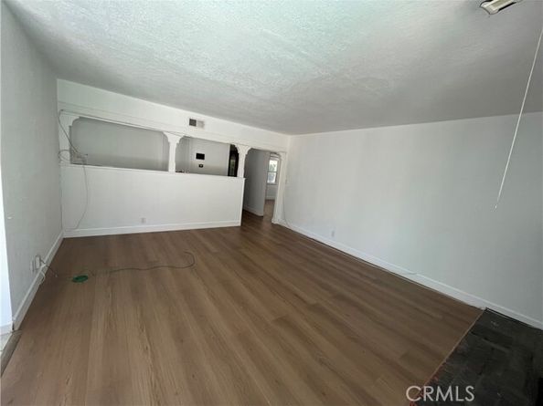 13229 Schoenborn Street, Sun Valley (los Angeles) CA 91352