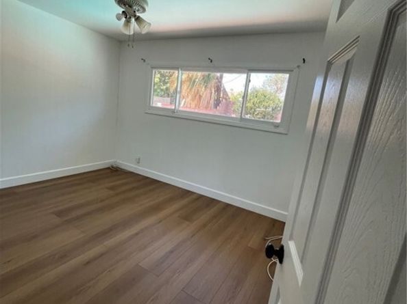 13229 Schoenborn Street, Sun Valley (los Angeles) CA 91352