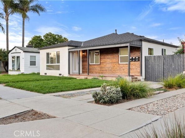 2030 Oregon, Long Beach CA 90806