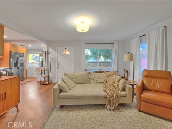 2615 Maceo, Los Angeles CA 90065