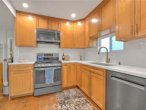 2615 Maceo, Los Angeles CA 90065