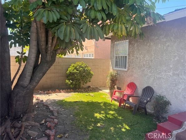 1739 W 105th Street, Los Angeles CA 90047